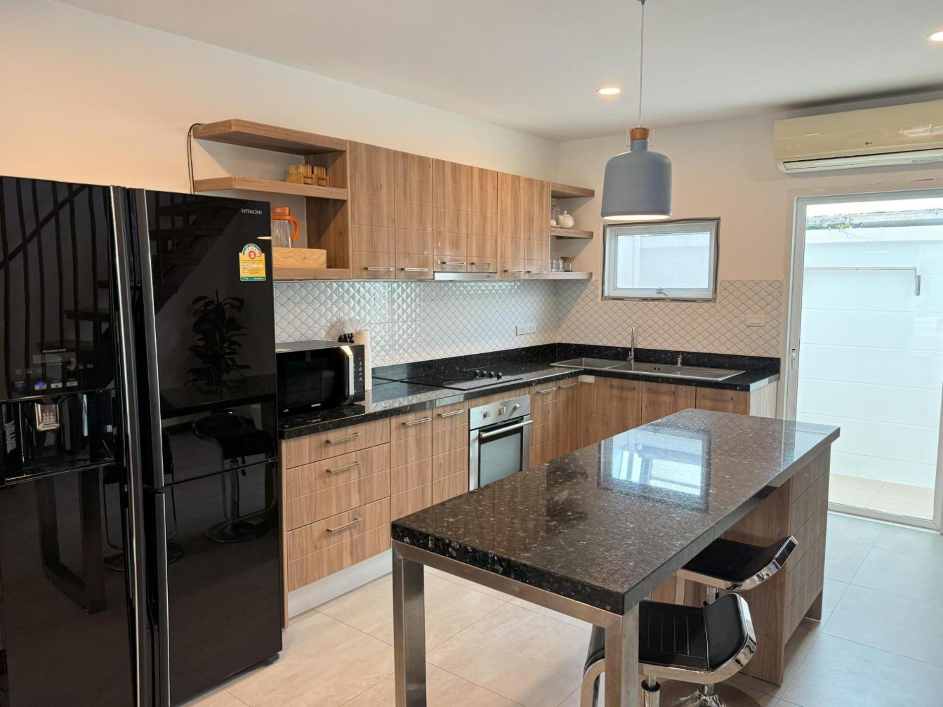Ap Grand Residence By Lofty Pantai Kamala Luaran gambar